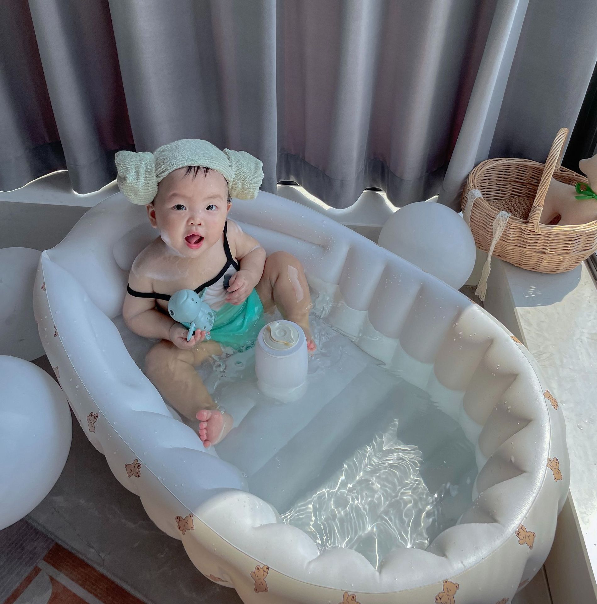 New Arrive Eco-friendly PVC Lovely Printing Baby Bath Tub Foldable Shower Basin Inflatable Baby Bathtub With Air Pump
