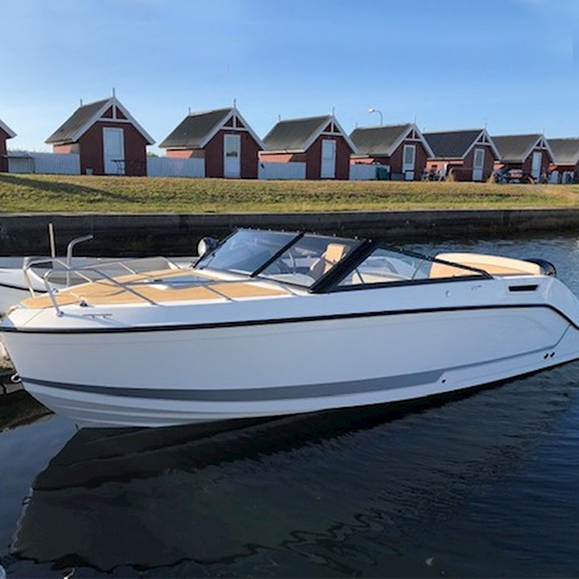 Ecocampor New Launched Luxury Sport Yacht Riviera 6000 Sport yacht 6 Person Aluminum Fishing Boats for Sale