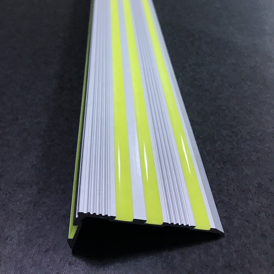 Manufacturer Different Design Luminous Porcelain Anti Slip Strip Stair Nosing for Vinyl Foor for Night