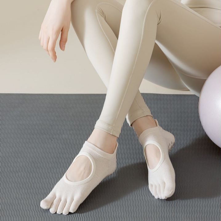 Comfortable Socks for women Spring Summer Non-slip Five-finger Yoga Socks Pilates Fitness Cotton Floor Socks Backless