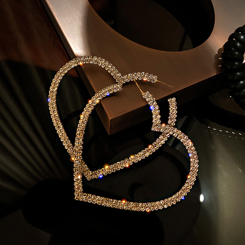 2021 New Shiny Exaggerate Rhinestone Crystal Hoop Statement Large Heart Earrings