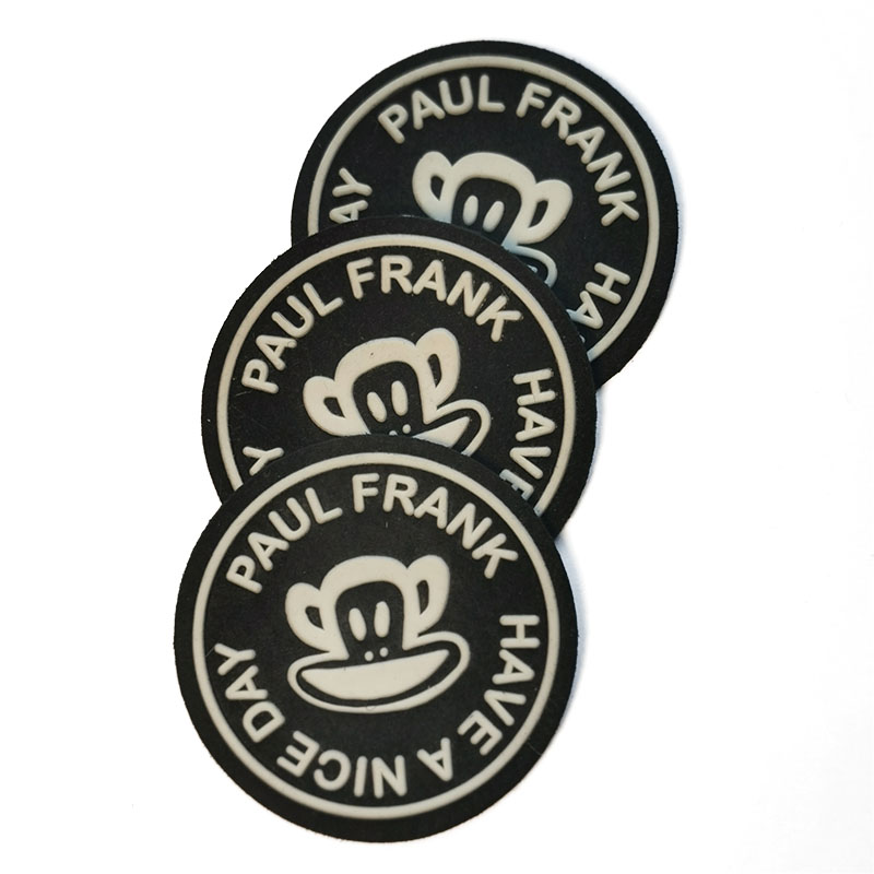 custom clothing round 3d soft silicone rubber logo patch