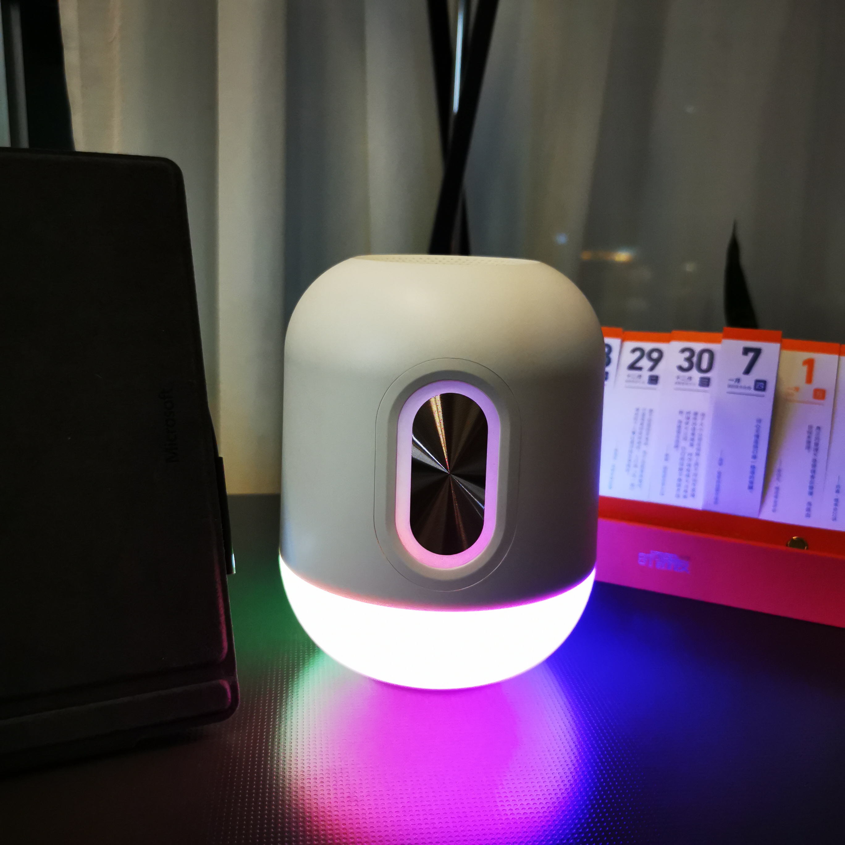 Lantronlife RGB Светодиодное освещение 5 Вт, громкий стереозвук, беспроводной динамик, время работы 5 часов