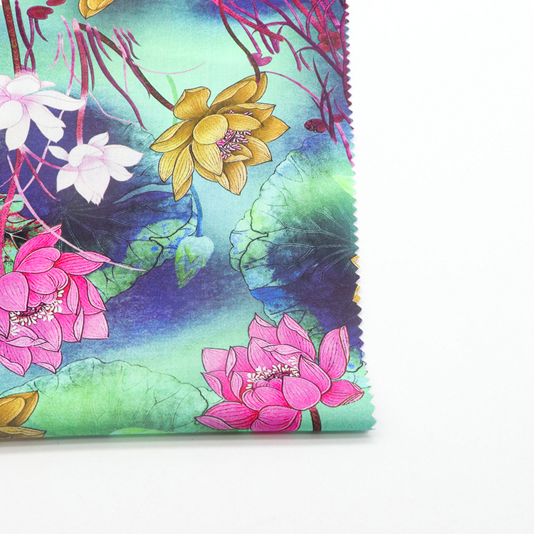 Factory direct supply women's clothing custom design 125gsm 100% polyester digital print fabric