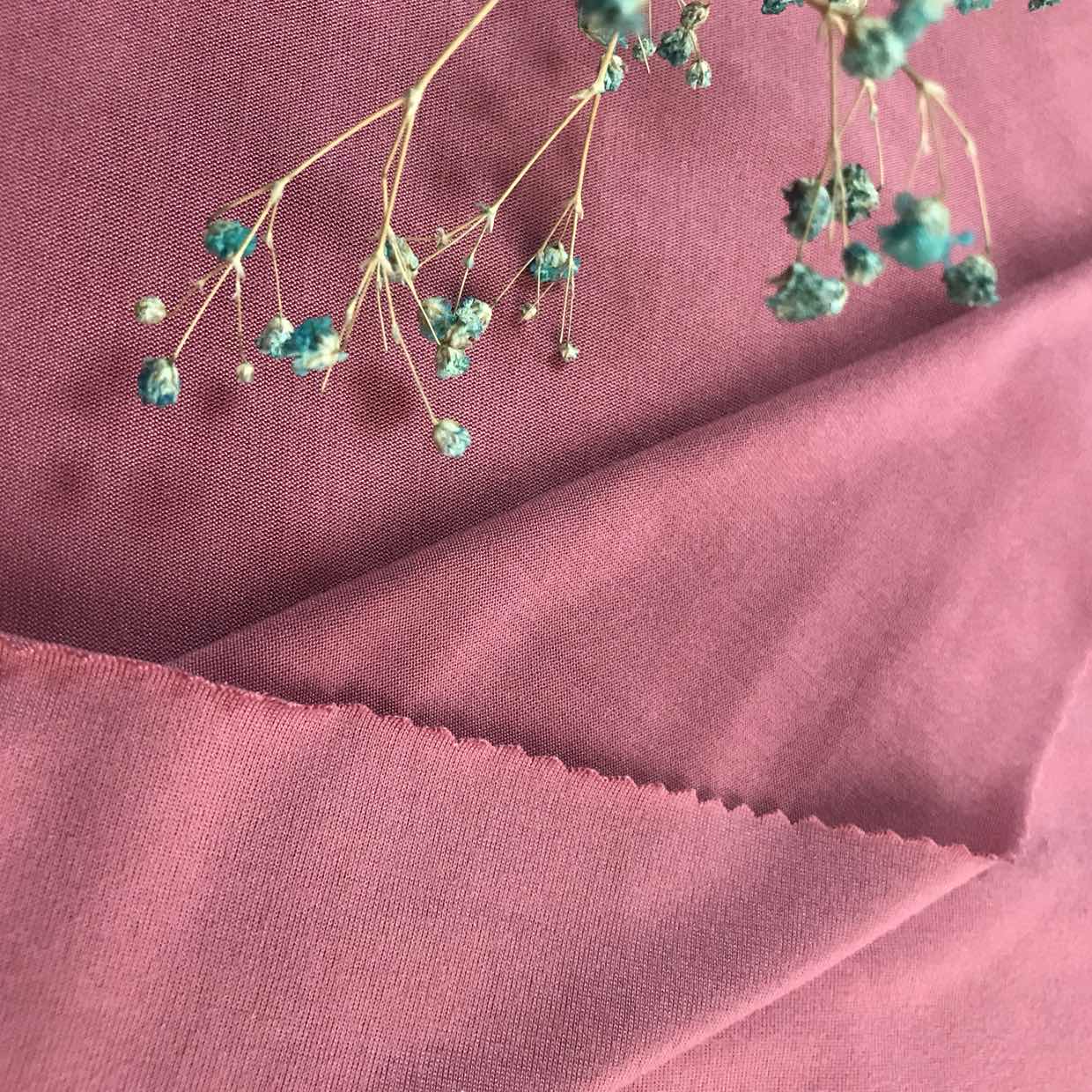 Wholesale Fabric Solid Color 4 Way Stretch Dty Brushed Single Jersey Fabric Dyed Stock Knitted Textile For Dress
