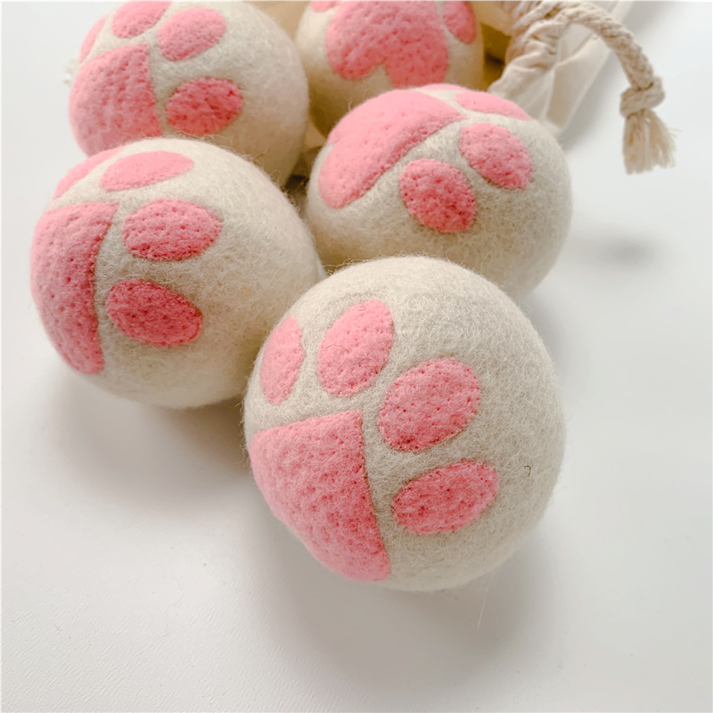 Cat paw embroidered wool ball cotton bag washing machine drying ball 100% organic pure hand-made wool felt ball