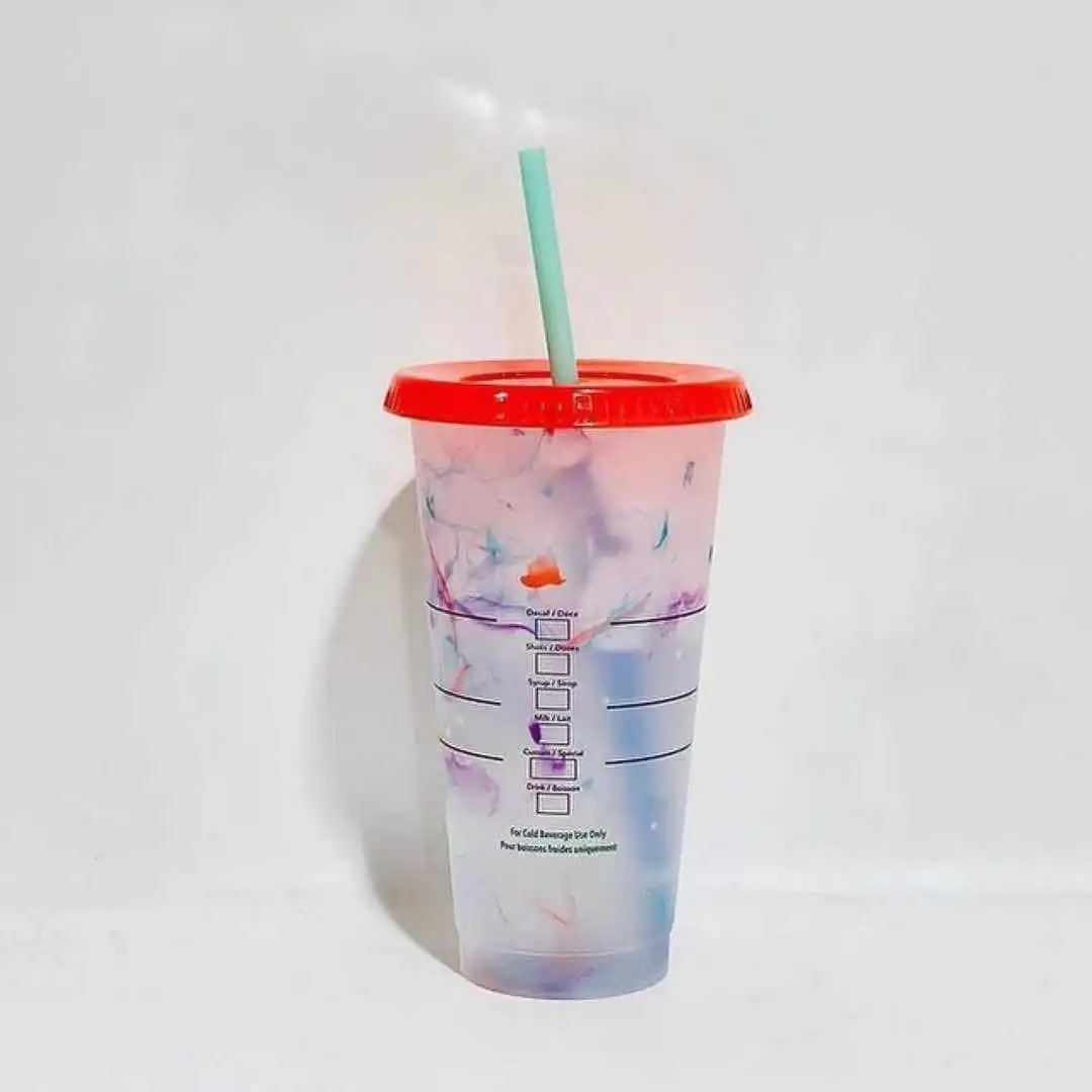 24 oz Новые мрамор кружевные цветные изменение изготовленным на заказ логосом многоразовые пластиковые чашки с крышкой