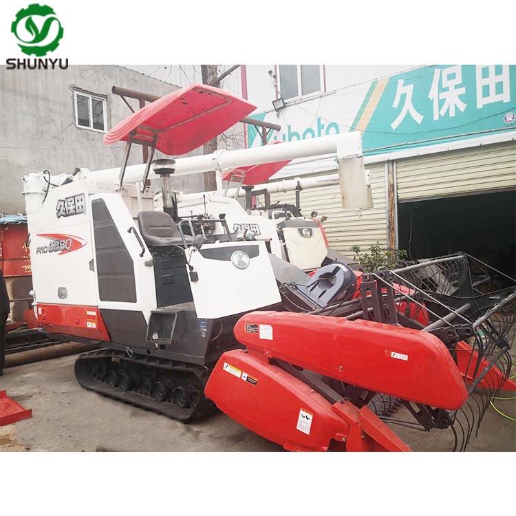 used Japan KUBOTA PRO688Q rice combine harvester with low prices