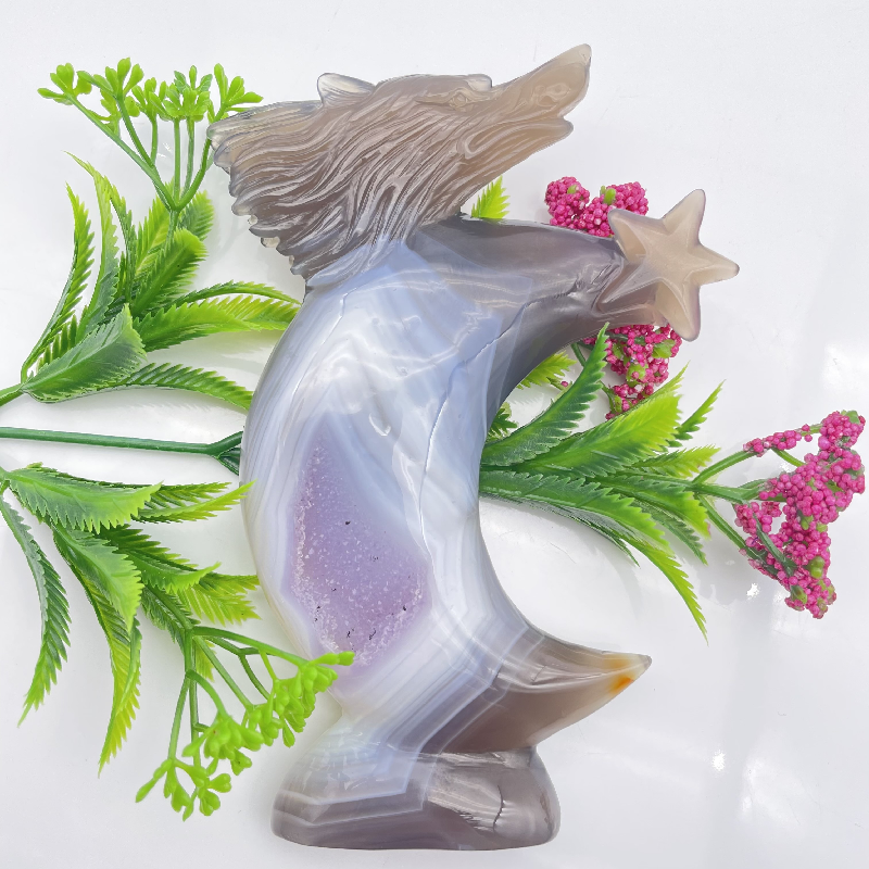 Wholesale Hand Carved Agate Geode Moon Wolf Head Carving Hole Agate Crystal Wolf For Decoration