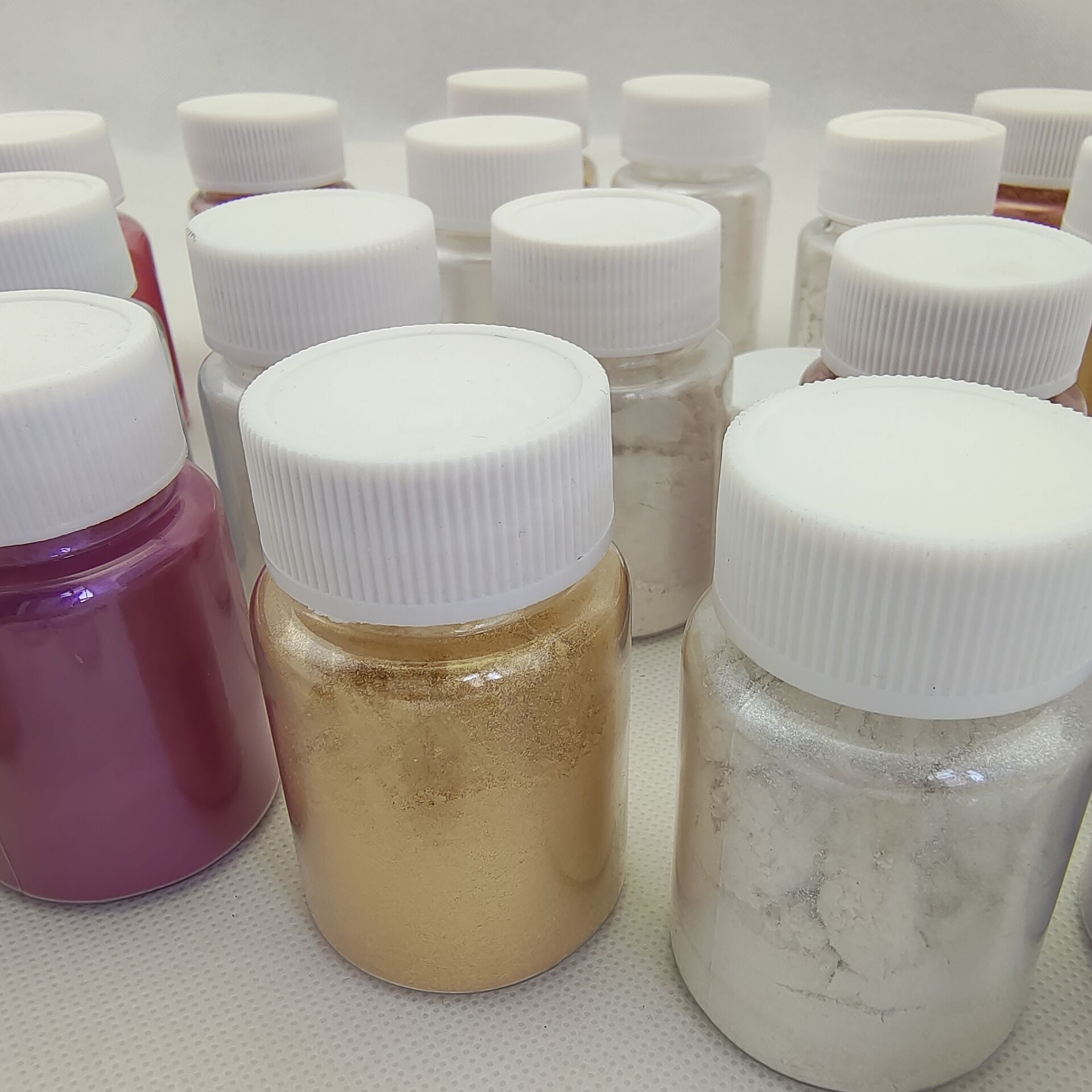 Edible Luster Dust-Free E171 Glitter Mica Powder Pigment Pastry Accessories for Cake Tools