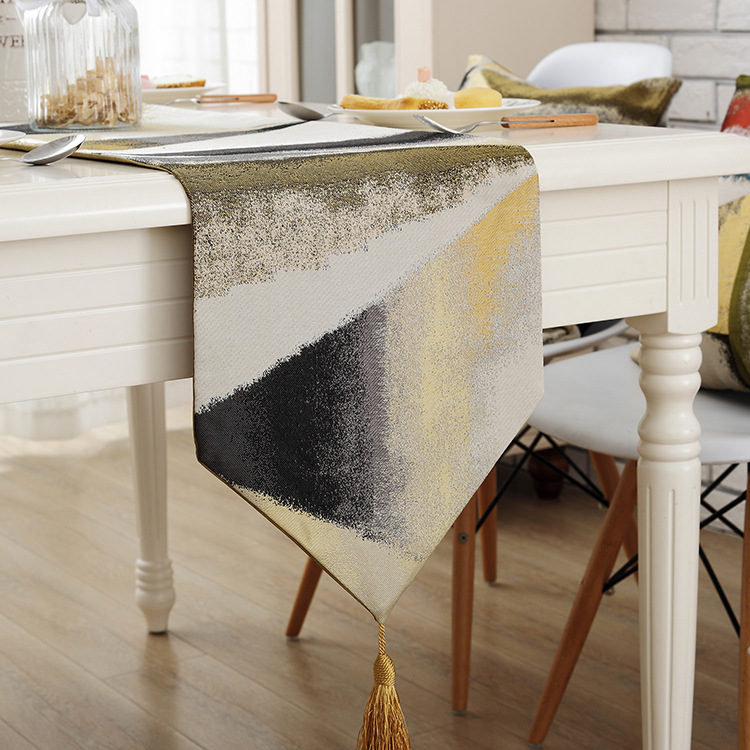 Luxury European Style Table Runner Decorations Jacquard Geometric Dining Table Runners