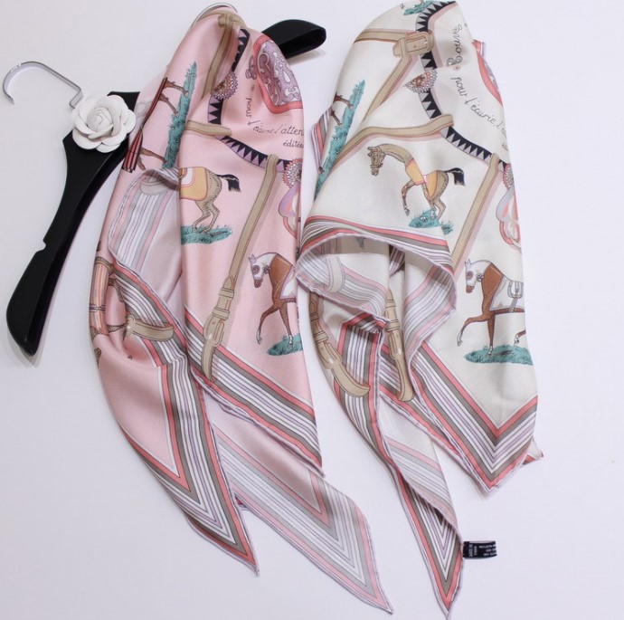 60X60CM Fashion Diamond Silk Scarf with Horse Design