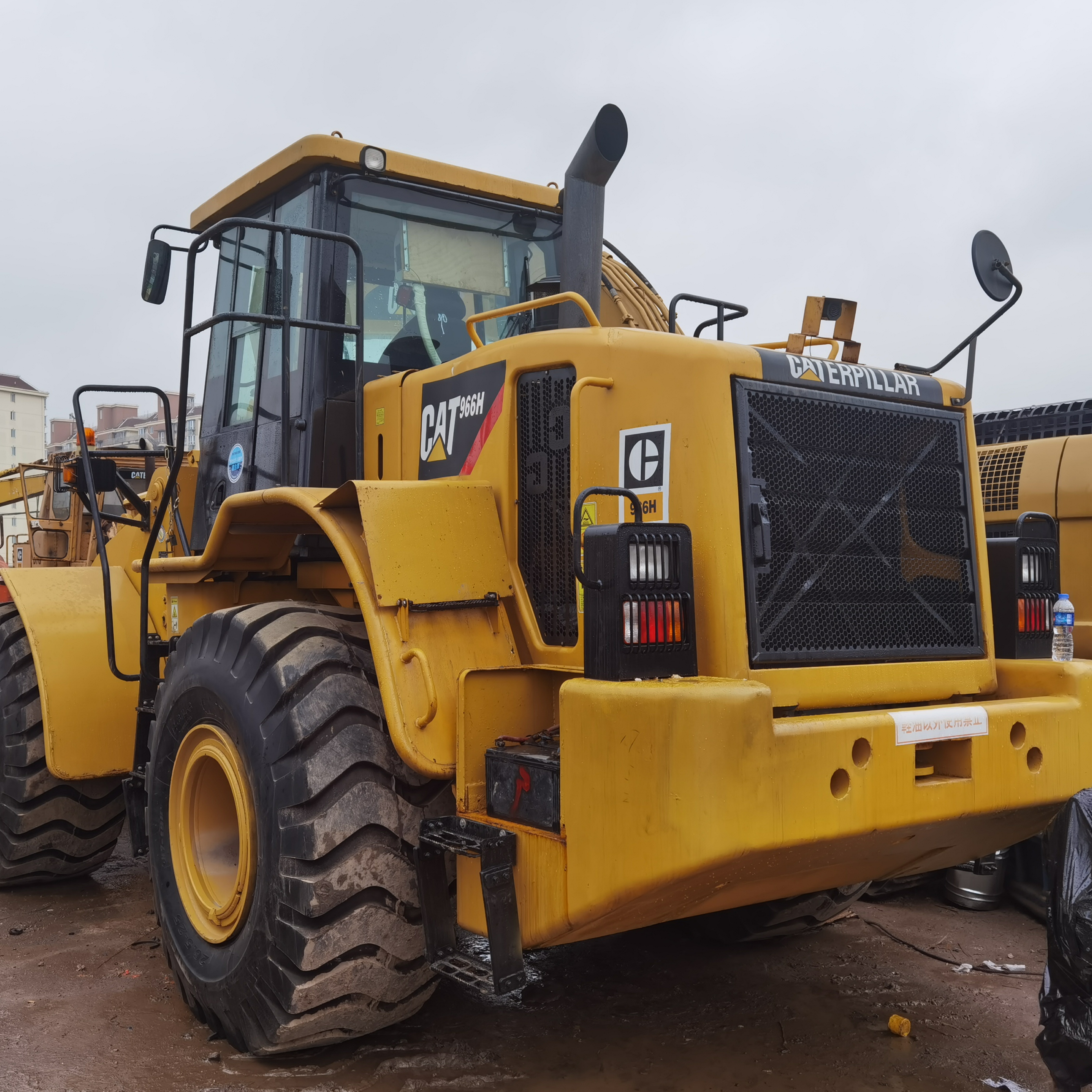 Фронтальный погрузчик CAT 966H б/у