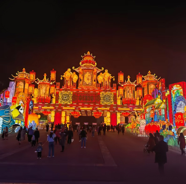 Outdoor light theme park decoration light Large-scale customized one-stop light show service