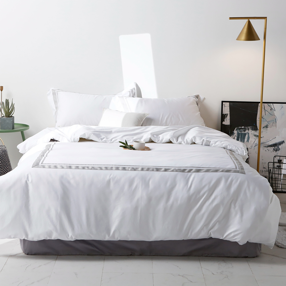Factory Price 100% Cotton Modern Simplicity Hotel Double Cotton Beautiful Bedding Sets