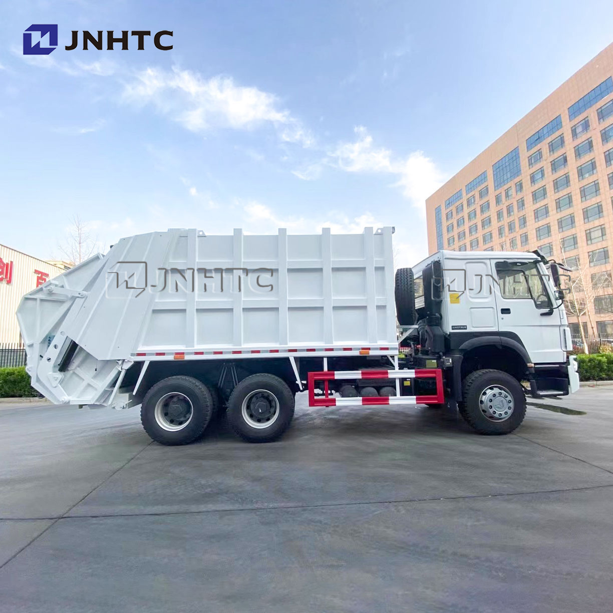 SINOTRUK HOWO 4x2 уплотненный мусоровоз 12 М3
