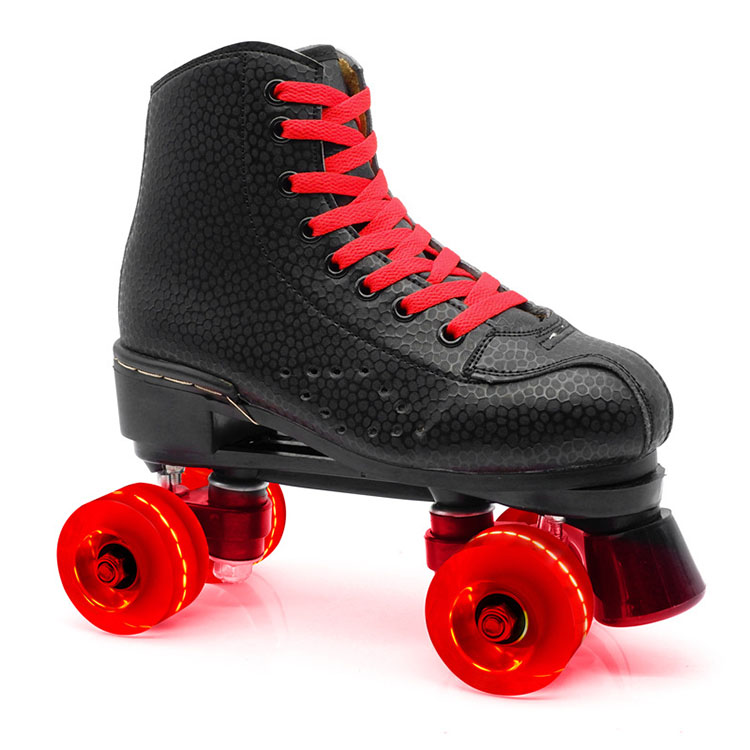 Four PU wheels Elastic brake wear resisting Beginner Ventilation Roller Skates for skating rink