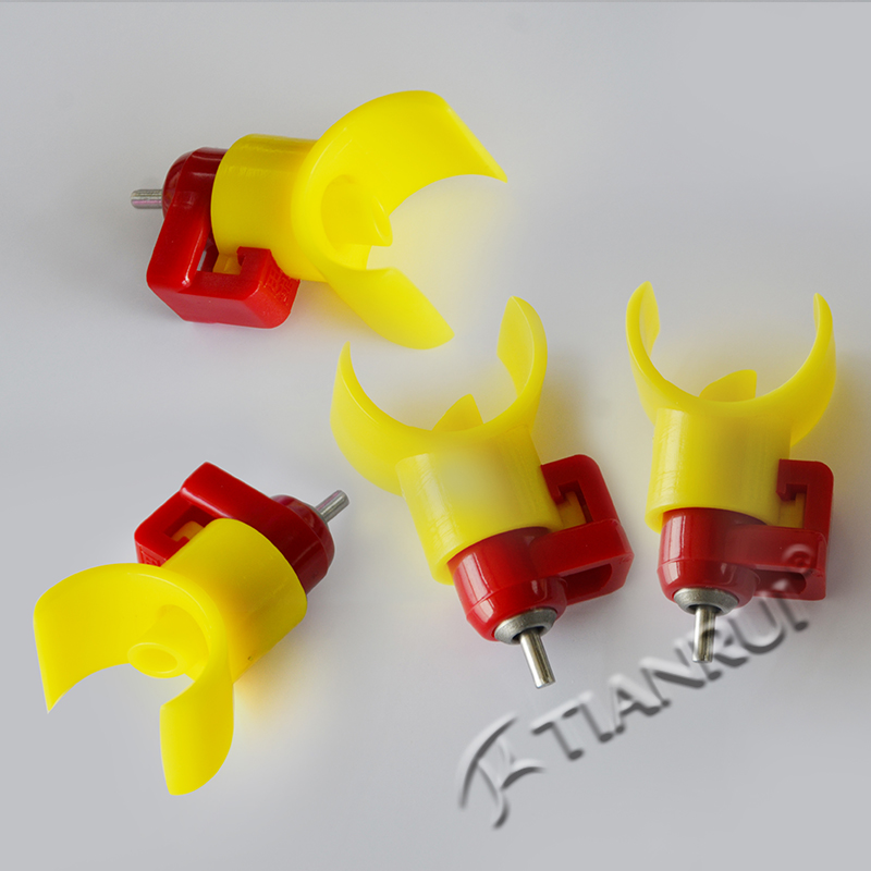China Supplier Automatic Poultry Feeders Drinkers for Chickens