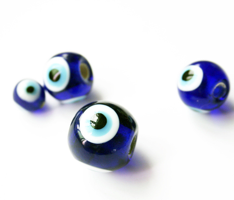 Turkish glass eye pearl blue eye accessories are available in stock and can be customized to receive orders