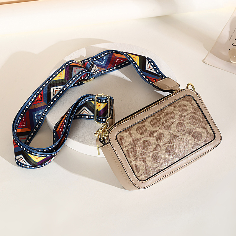 Low MOQ Luxury Women Wide Shoulder Strap Camera Mini Square Bags Print Lady Shoulder Leather Clutch Handbag