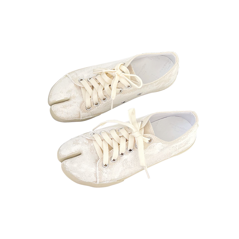 Wholesale custom spring summer slip on mens white casualcanvas trendy shoes sneakers