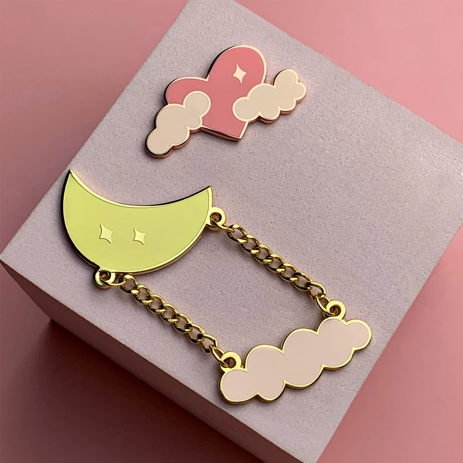 Professional Custom Fashion Cartoon Hard Enamel Pin Lapel Pins