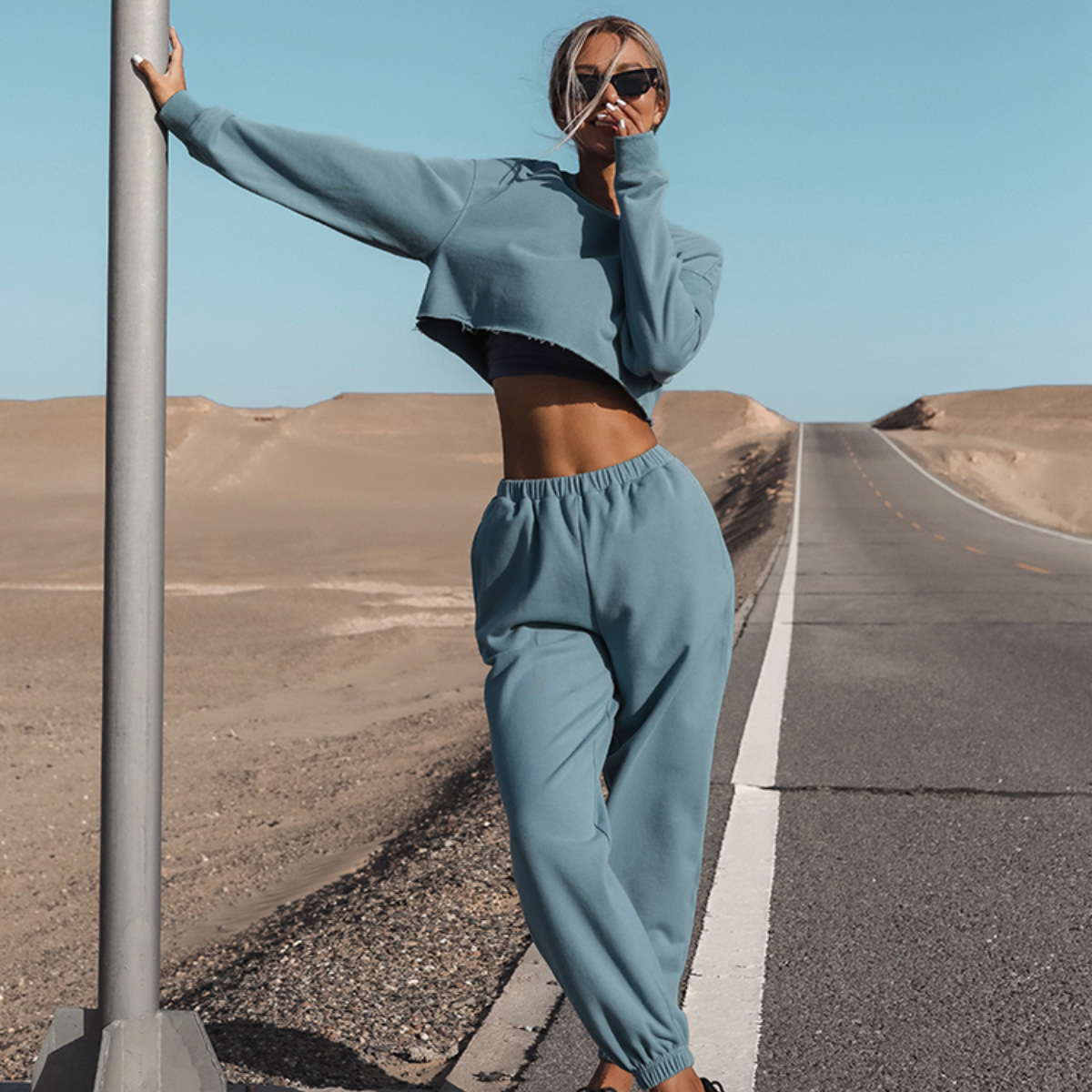 Free Sample Wholesale Trendy Crop Tops For Women Solid Color XL Sports Loungewear Women Two Piece Set Gym Active Loungewear