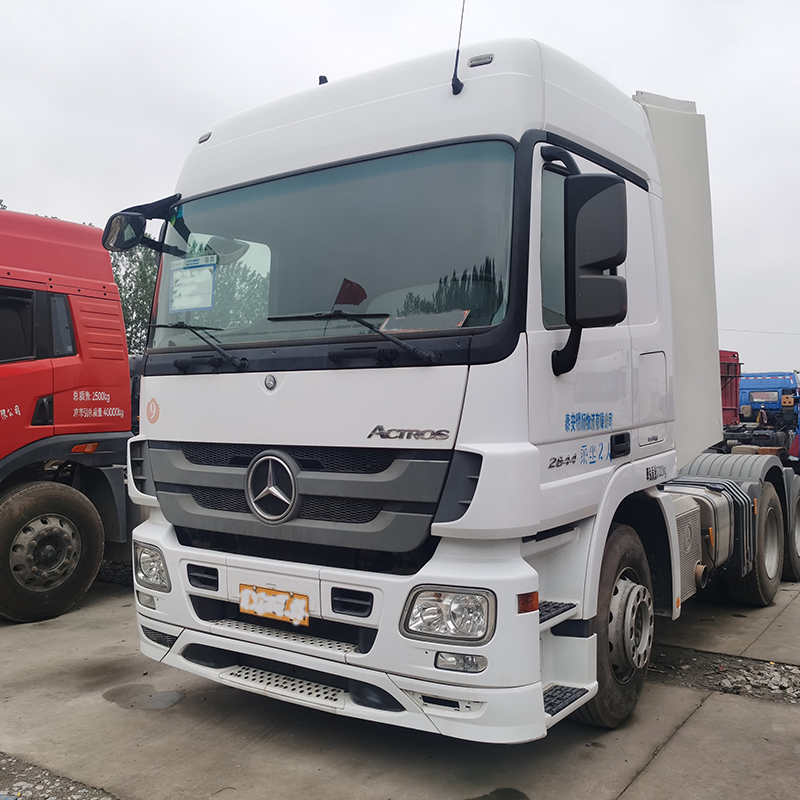 Б/у трактор, грузовик Mercedes Actros 6x4, б/у трактор для продажи
