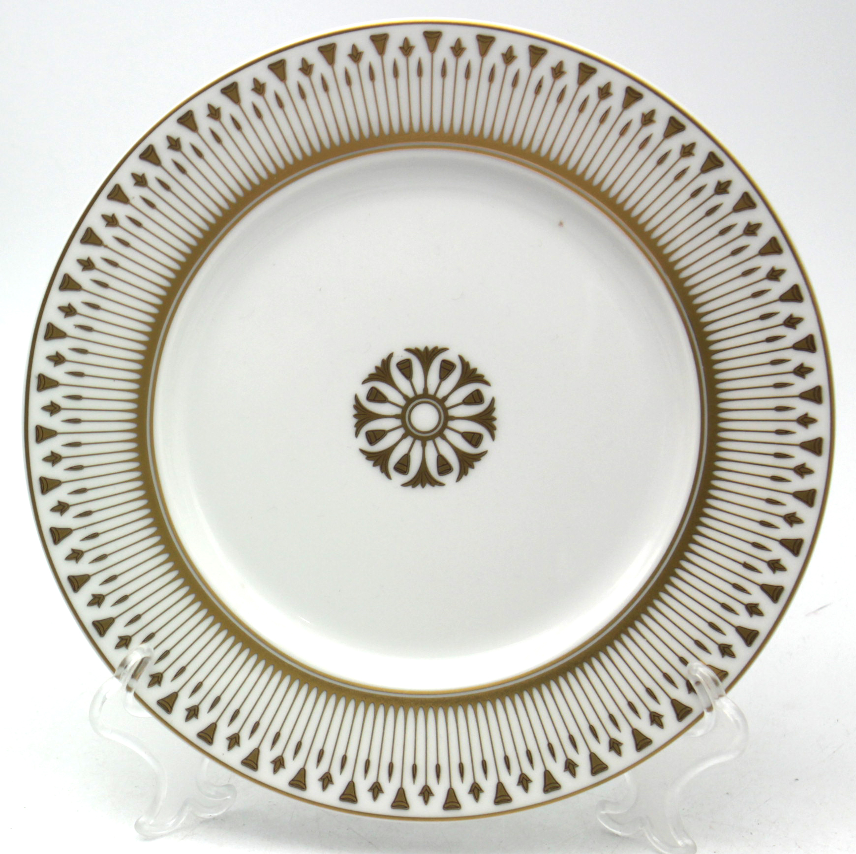 Spot supply white decal porcelain dinnerware hotel tableware Embossed gold rim colorful ceramic glossy glazed plates