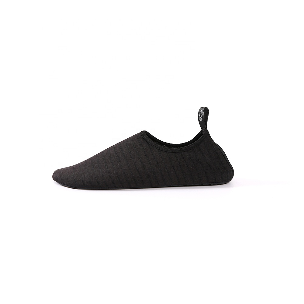 Wholesale Women Men Elastic Breathable Mesh Water Shoes Socks Diving Non-Slip Beach Shoes