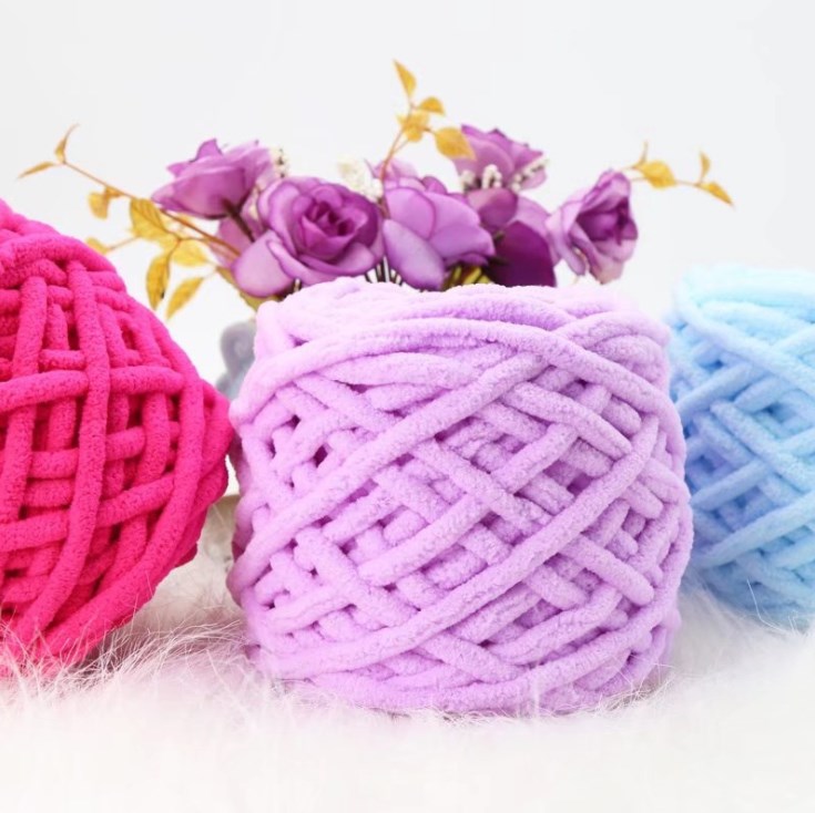 Wholesale Velvet Chenille Yarn 100g DIY Crochet Blanket Yarn Knitting Soft Chunky 100% Polyester Ice Chenille Yarn