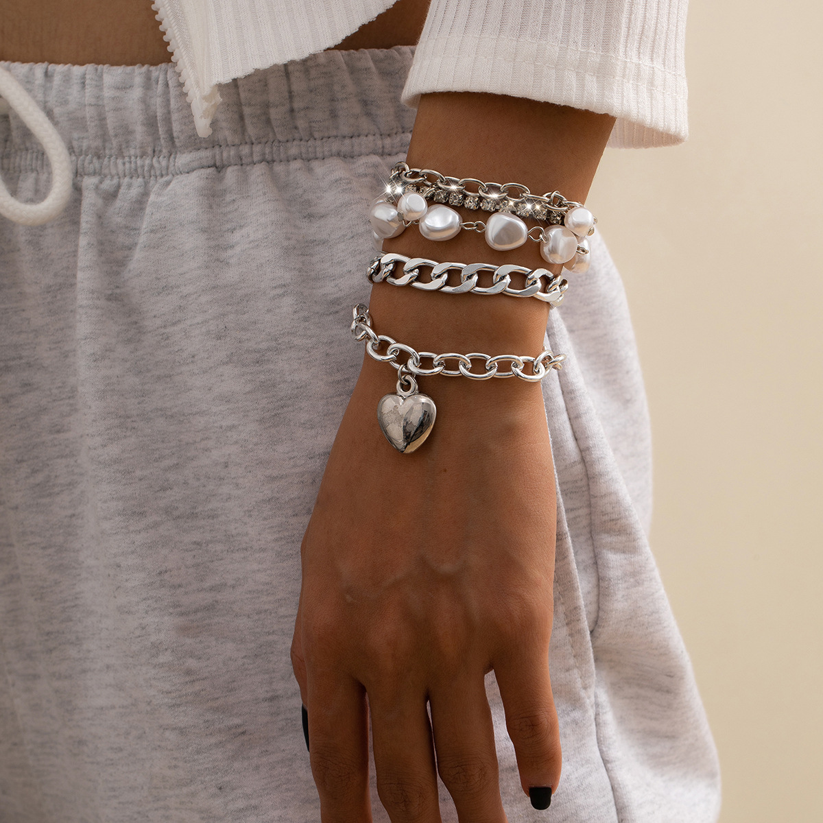 Wholesale Special-shaped imitation pearl retro baroque bracelet women temperament micro-insert love set bracelet