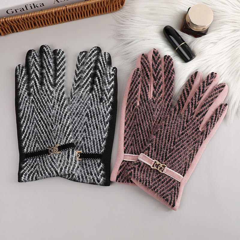 New Arrival Contrast Color Windproof Winter Gloves Fashion Velvet Warm Plaid Micro-touch Exam Glove Outdoor Cycling Gloves