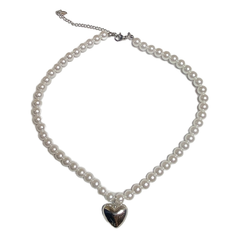 Silver Puffed Heart Pendant Necklace Minimalist Versatile White Pearl Beaded Love Heart Choker Necklace for Women