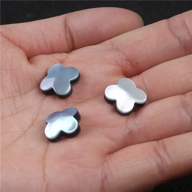 Wholesale High Quality Irregular Four-leaf Clover Jewelry Mother Of Sea Shell Loose Beads