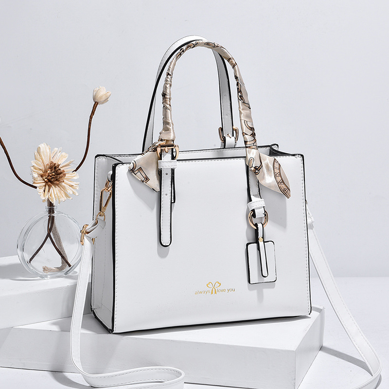 Clutch Free Shipping's Items For Bags Cartera Mujer Hand Made Plush Women Purses Custom Bag Fashion Handbags 2023