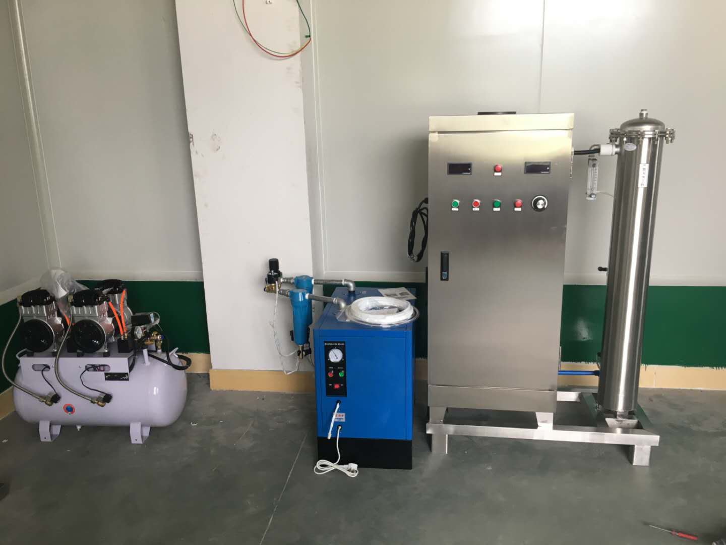 100g/h water Filter Machine For Cosmetic Cleaning Industrial Raw Material
