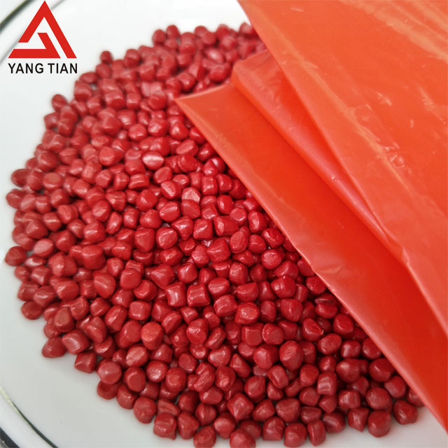 Красный цвет HDPE/LDPE Masterbatch пластиковая добавка ABS Masterbatch для дуновения литья