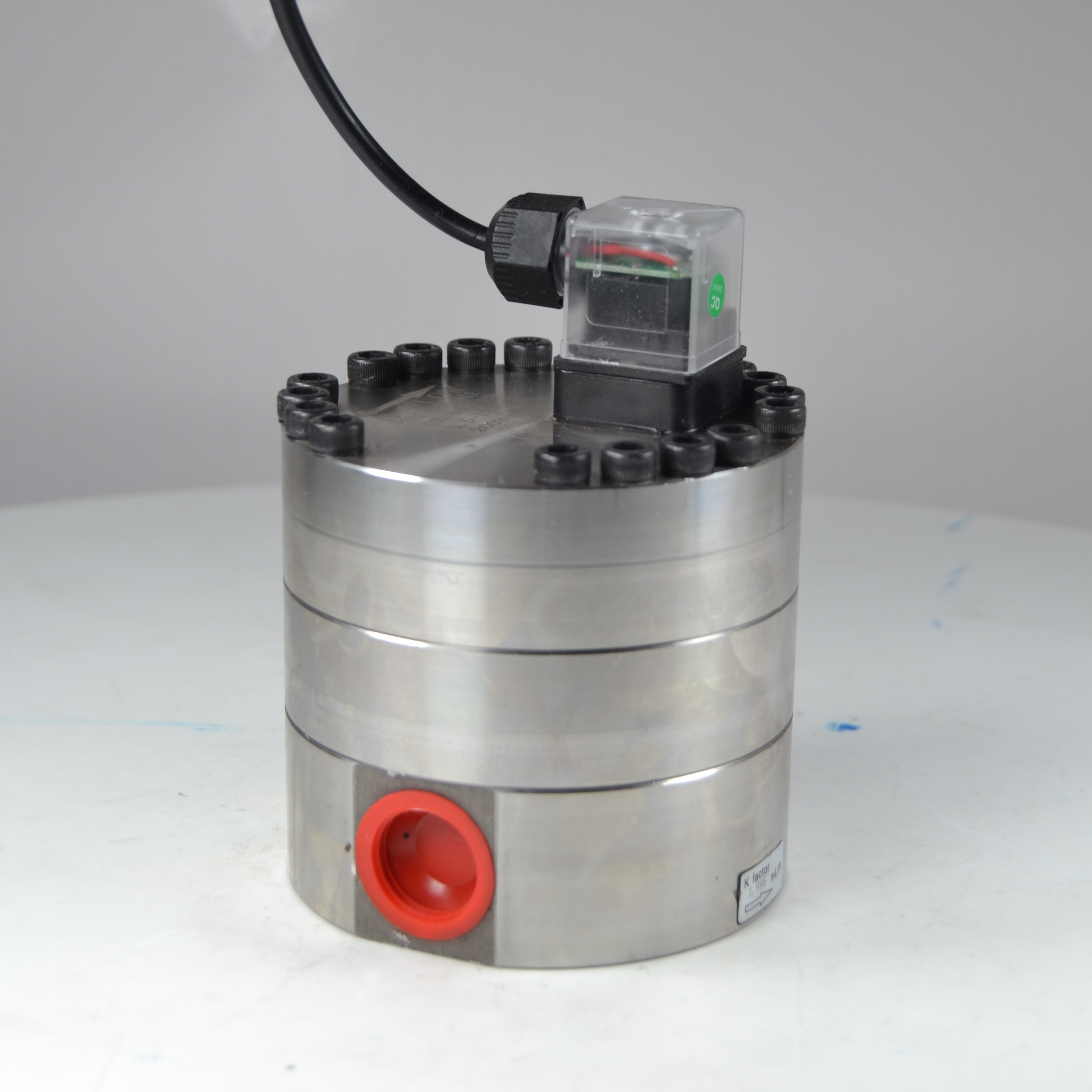 High accuracy high pressure gear flow meter Isocyanate Polyol round gear flow meter for Polyurethane foaming machines
