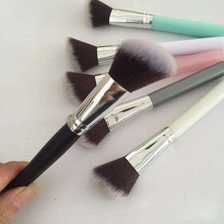 Single Oblique Head Makeup Brush Sculpting Brush Cosmetic Tools