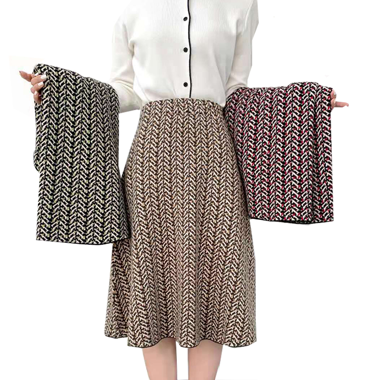 2021 Wholesale New Fashion High Quality Striped Pattern Long Skirt For Women