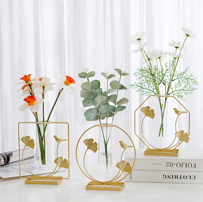 High Quality Firm Metal Frame Mini Glass Vases Nordic Home Decor Clear Crystal Flower Vase