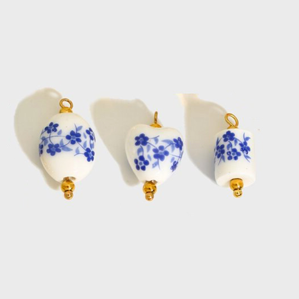 Hot selling retro blue and white porcelain beads antique ceramics perforated DIY pottery necklace earrings pendant accessories