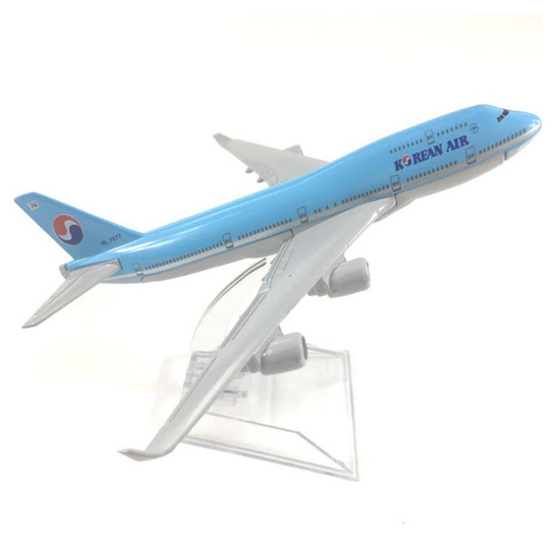 Модель самолета из металла, 1:400, 16 см