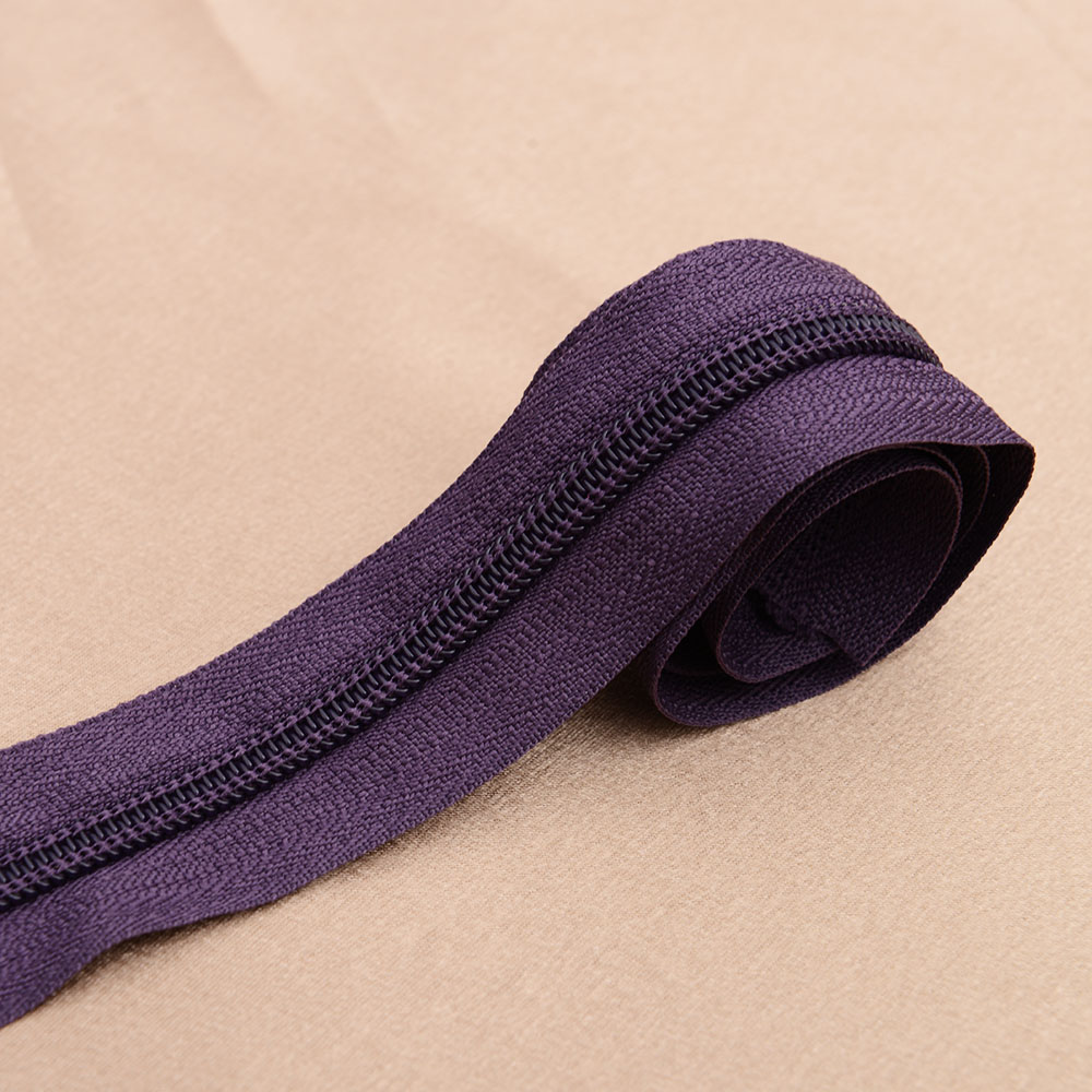 Wholesale No.5 Nylon Zipper Long Chain for Bag Zipper Roll