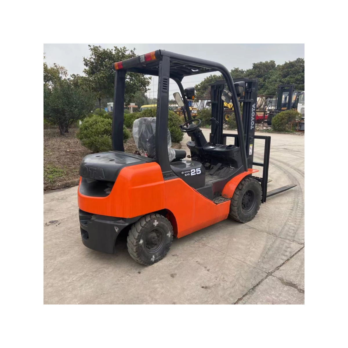 Low Profile Pallet Truck Diesel Pallet Jack All Terrain Full Diesel Pallet Truck
