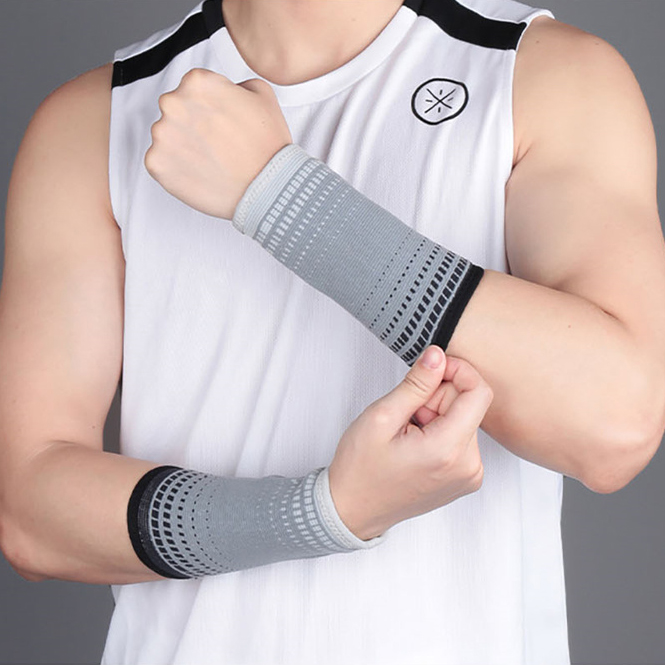 High Quality Custom Logo Adjustable Stripe Towel Polyester Running Basketball Wrist Brace Support