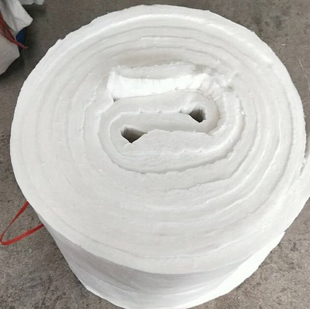 Керамическое укрывное волокно, который также называется теплоизоляционные изделия