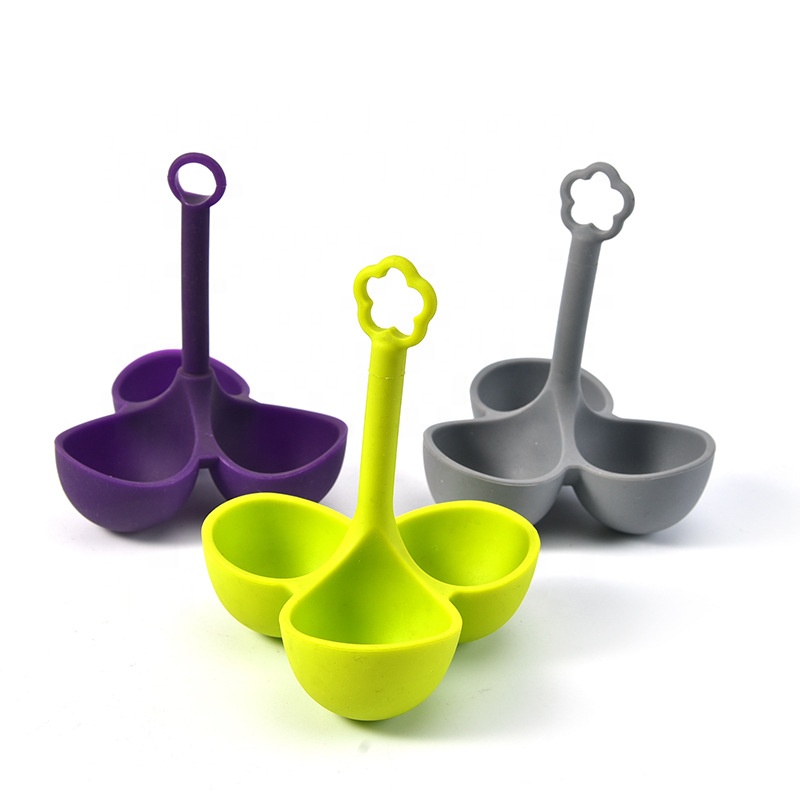 Factory wholesale Silicone egg cooker 3 holes egg steamer Kitchen gadgets