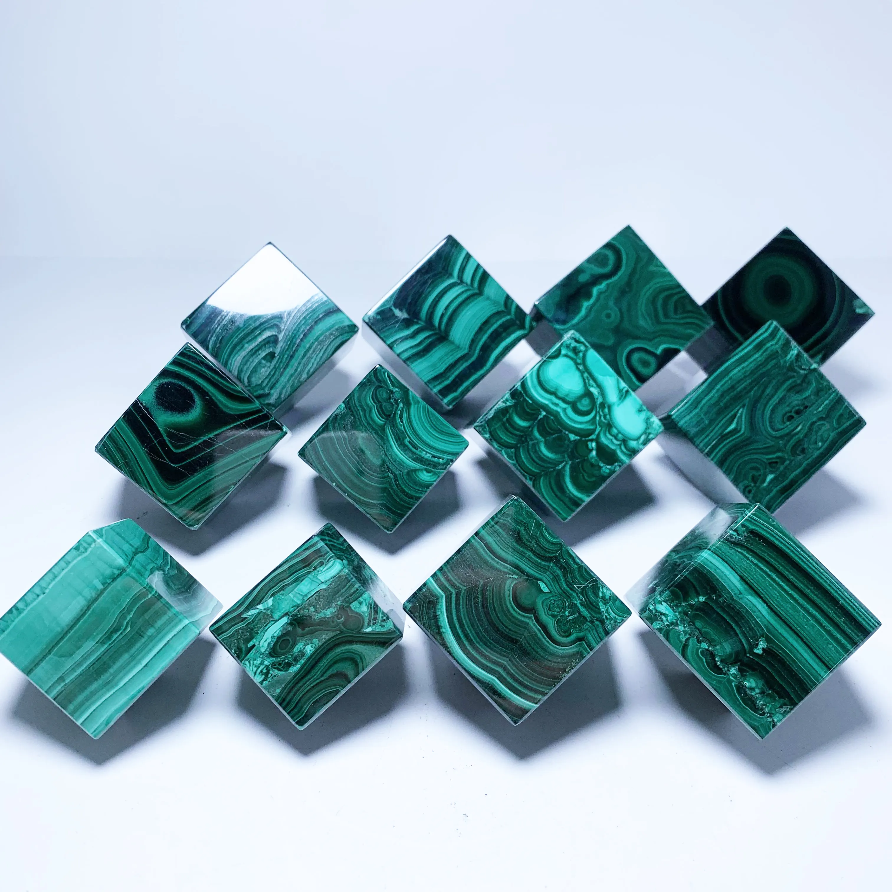 Wholesale High Quality Natural Crystal Meditation Healing Crystal Stone New Product Malachite Cube For Feng Shui